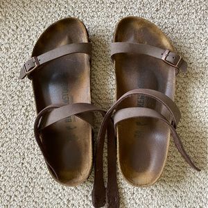 Birkenstock Yara sandals in good condition.